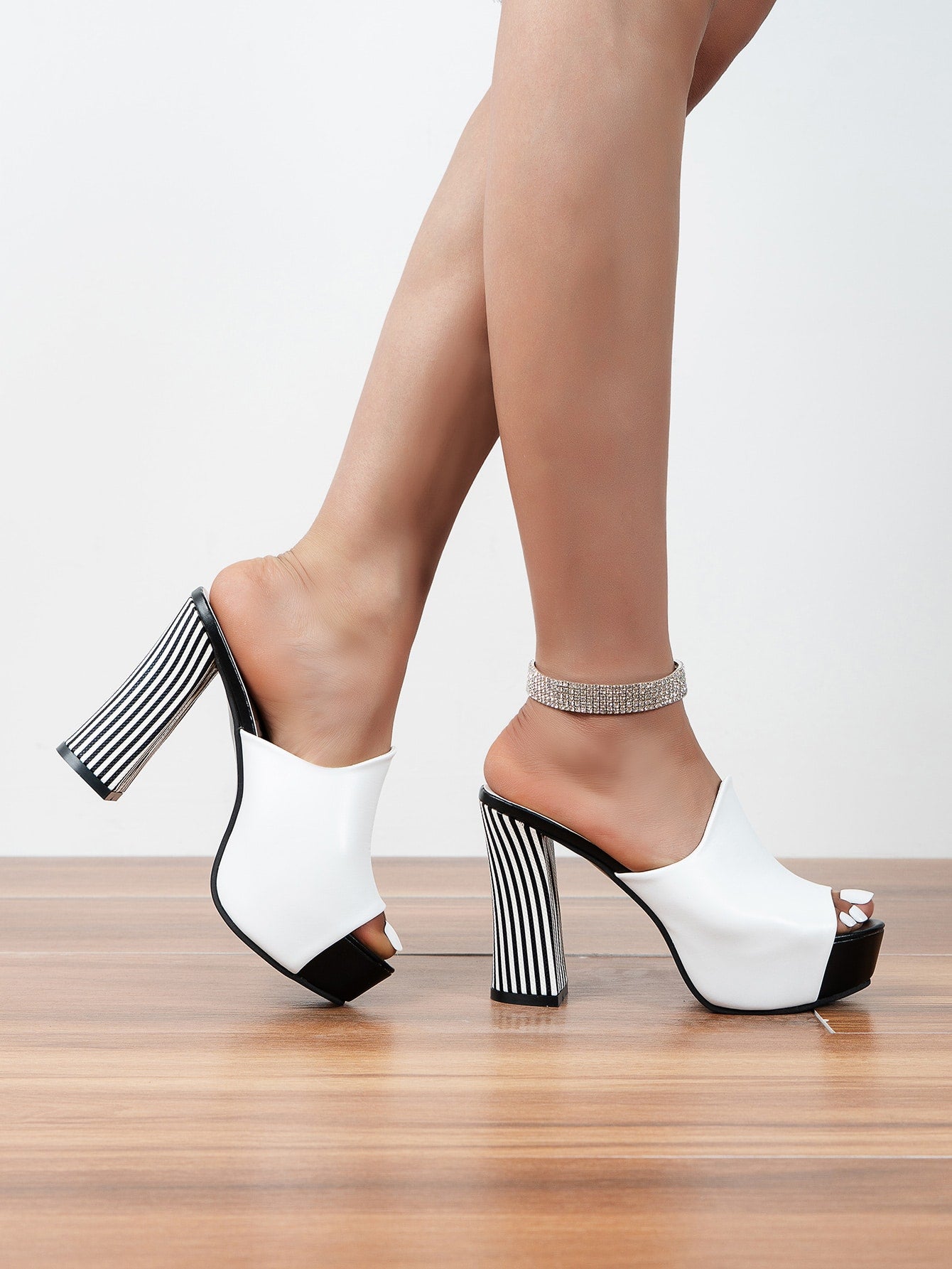 Vertical Striped Print Platform Chunky Heeled Mule Sandals